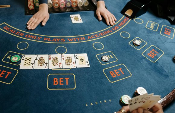 Baccarat Breakdown: Tips for Beating the Banker